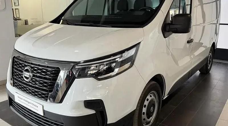 Blanco Usado 2023 Nissan NV300 Base Van | 23.000 € - Imagen 1/4
