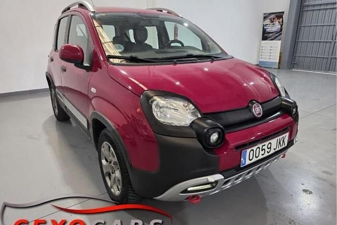 Usado Fiat Panda Cross Cross 95 CV (69 kW) 2015 Utilitario