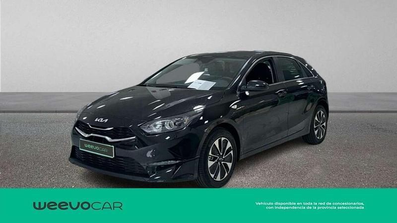 Nuevo Kia Ceed 101 CV (74 kW) 2025 Negro Utilitario