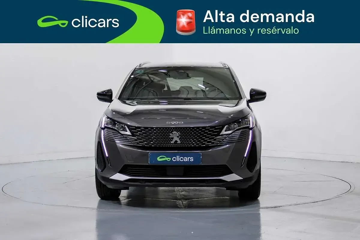 Usado Peugeot 5008 GT 131 CV (96 kW) 2023 Gris SUV