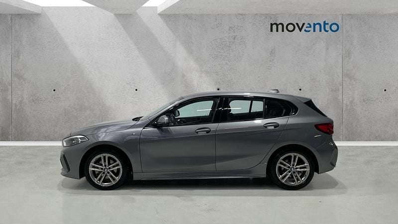 Usado BMW 118 150 CV (110 kW) 2023 Gris Utilitario