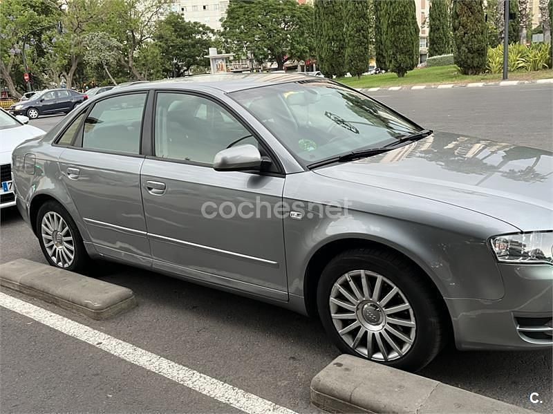 Gris / plata Usado 2007 Audi A4 Berlina | 6400 € (Precio justo) - Imagen 1/4