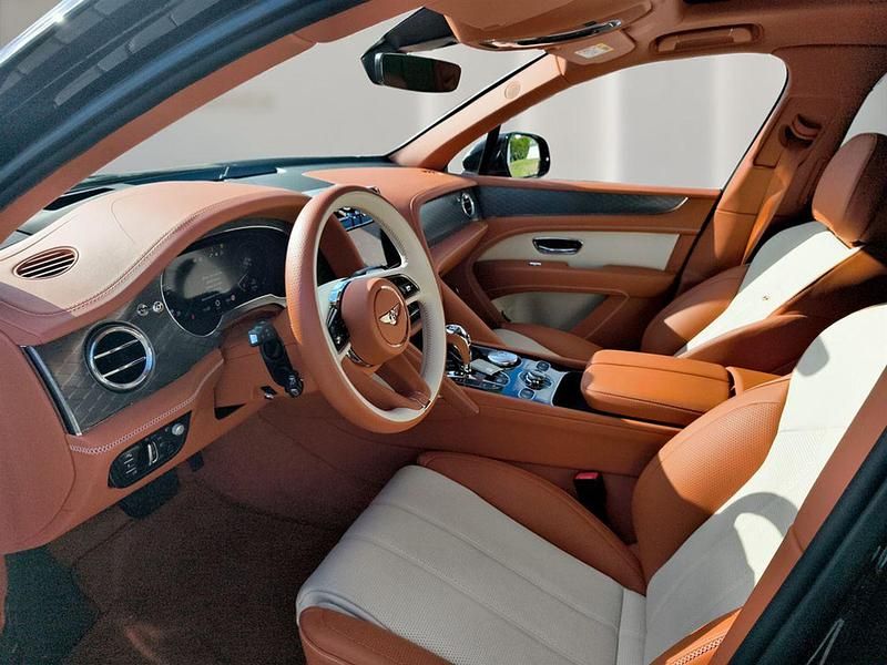 Usado Bentley Bentayga 550 CV (404 kW) 2023 Negro SUV