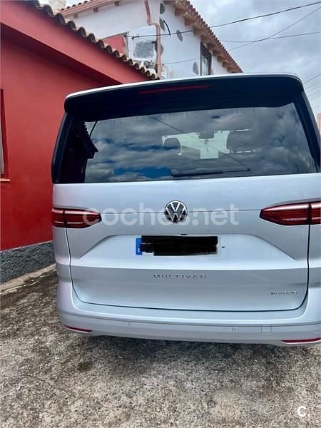 Usado VW Multivan Life 218 CV (160 kW) 2022 Gris / plata Van
