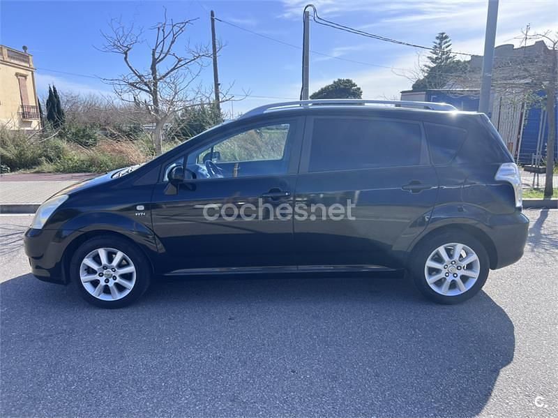 Usado Toyota Corolla Verso Luna 129 CV (94 kW) 2005 Negro Monovolumen