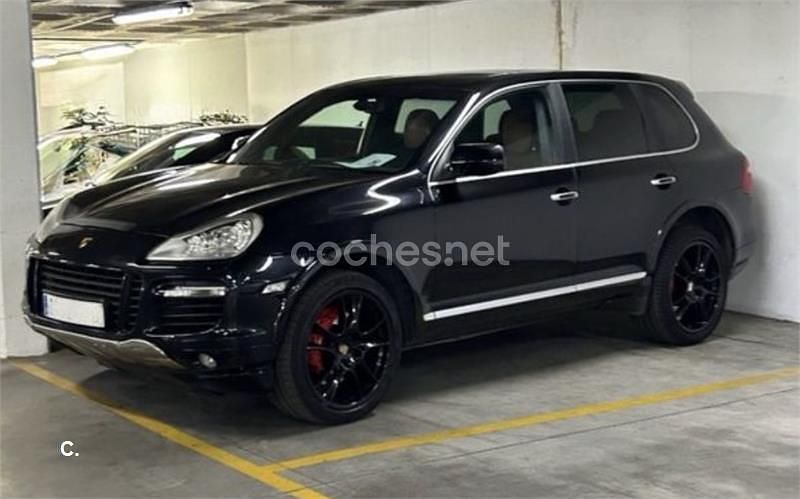 Käytetty Porsche Cayenne Turbo 500 HP (367 kW) 2008 Musta Katumaasturi