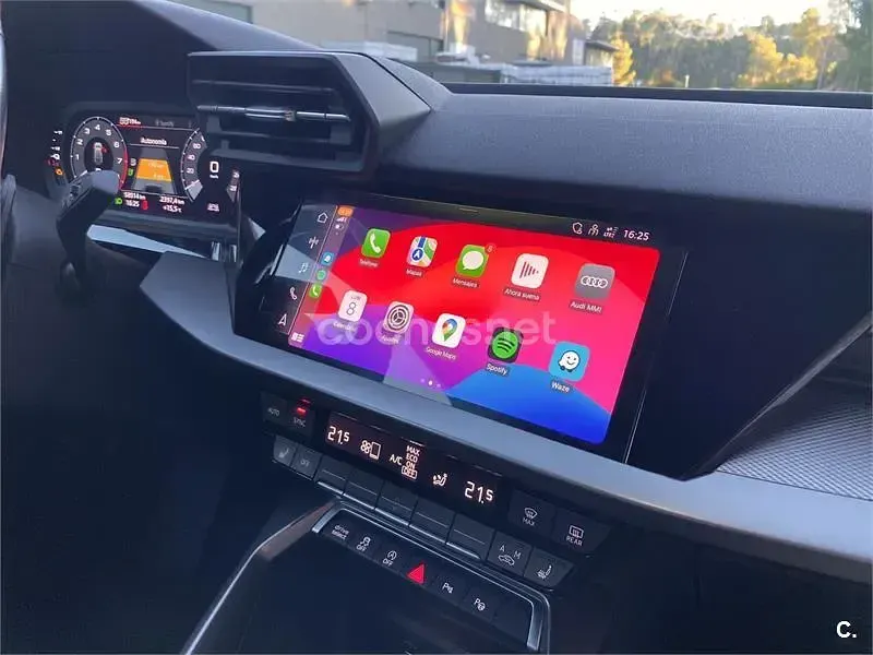 Usado Audi e-tron Design 204 CV (150 kW) 2021 Negro SUV