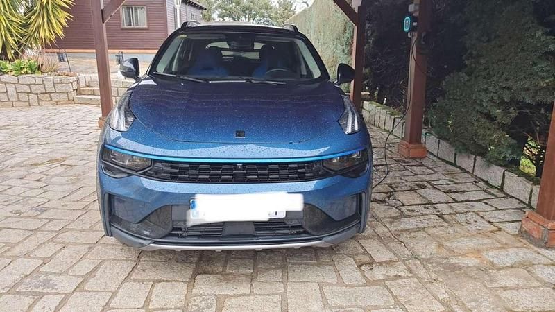 Usado Lynk & Co 01 261 CV (191 kW) 2022 Azul SUV