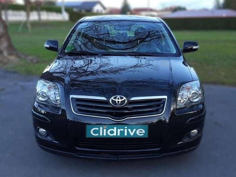 Usado Toyota Avensis Active 132 CV (97 kW) 2007 Negro Berlina