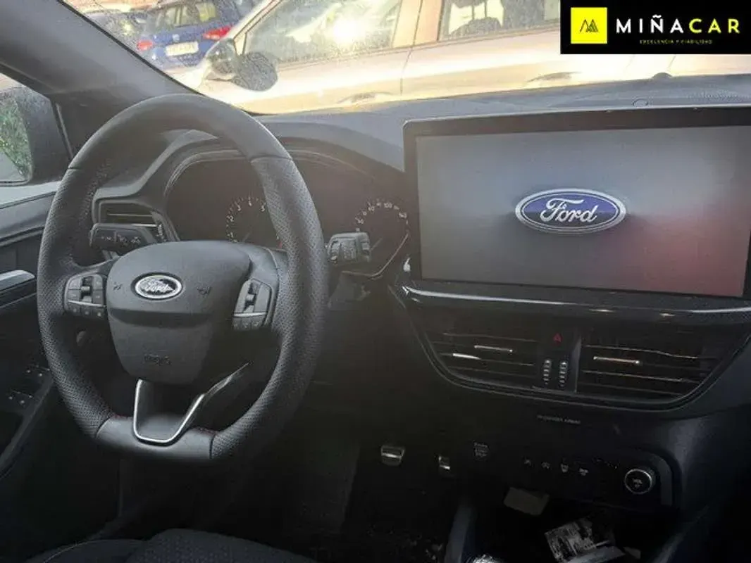Usado Ford Focus ST-Line 125 CV (91 kW) 2024 Azul Utilitario