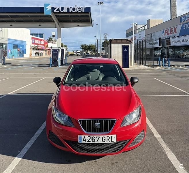 Rojo Usado 2009 Seat Ibiza Reference Berlina | 4800 € (Precio justo) - Imagen 1/4