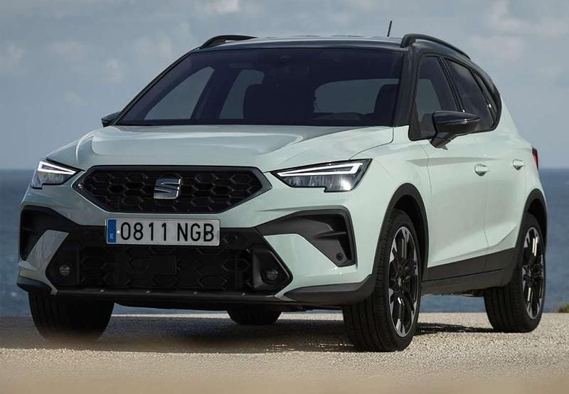 Usado Seat Arona FR 110 HP (80 kW) 2022 Cinzento SUV