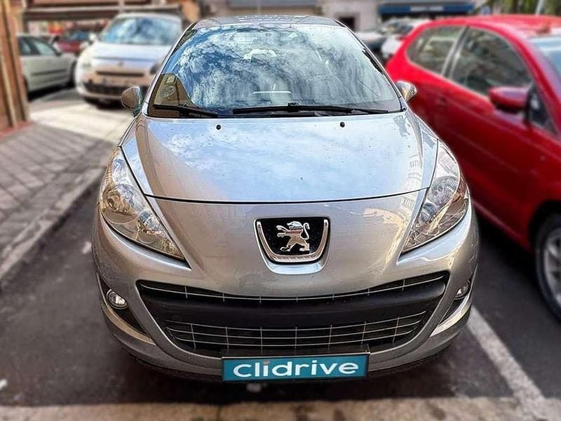 Usado Peugeot 207 CC 120 CV (88 kW) 2011 Gris / plata Descapotable