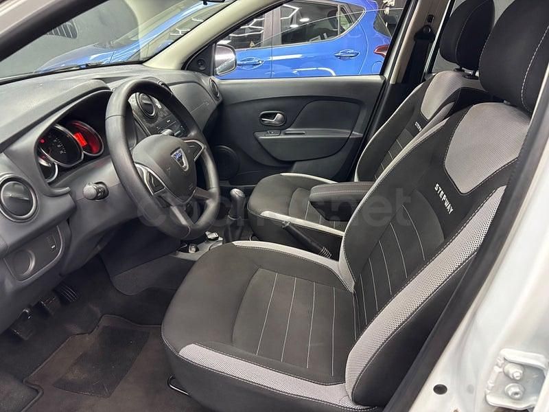 Usado Dacia Sandero Comfort 90 CV (66 kW) 2018 Blanco Berlina