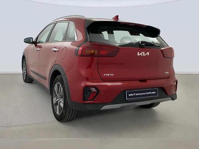 Usado Kia Niro 141 CV (103 kW) 2021 Rojo SUV