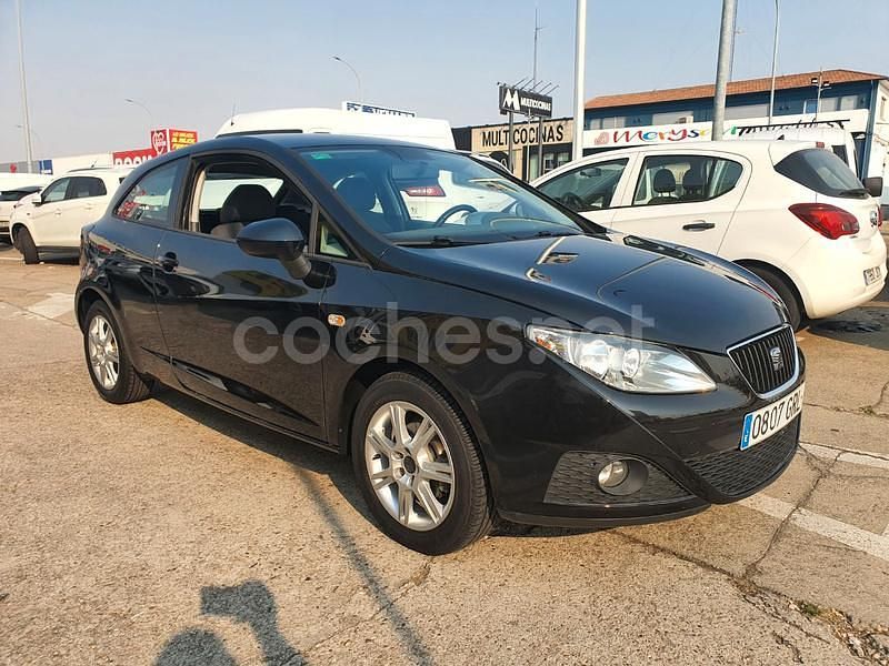 Usado Seat Ibiza SC Style 90 CV (66 kW) 2009 Negro Utilitario