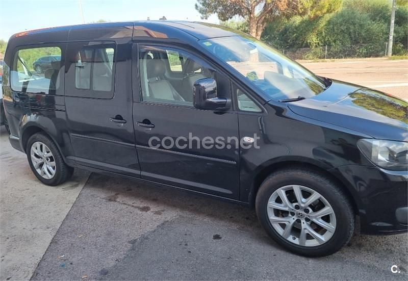Gris / plata Usado 2015 VW Caddy Maxi Trendline Monovolumen | 6900 € - Imagen 1/4