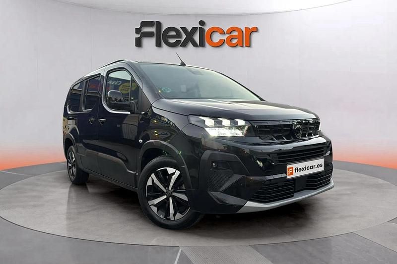 Negro Usado 2025 Peugeot Rifter GT Monovolumen | 27.490 € (Caro) - Imagen 1/4