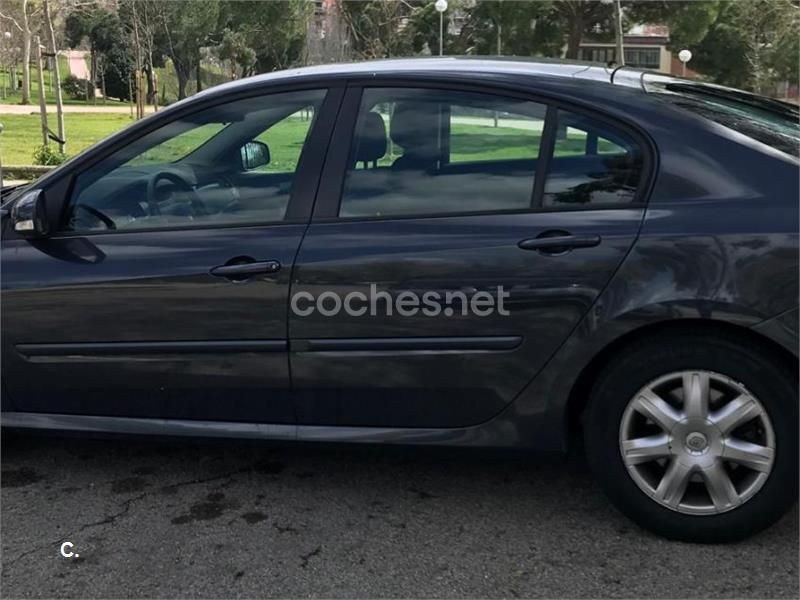 Azul Usado 2008 Renault Laguna III Expression Berlina | 5900 € (Precio justo) - Imagen 1/4