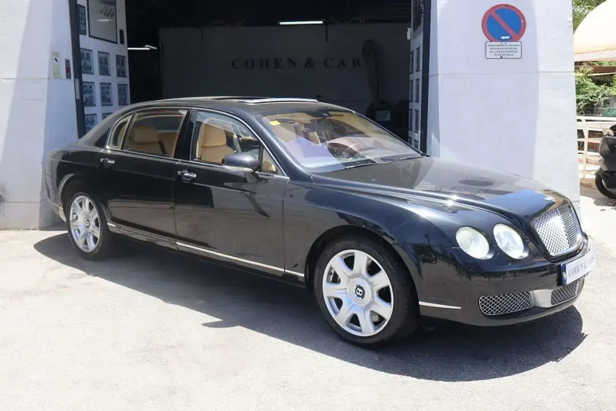 Usado Bentley Continental Flying Spur 559 CV (411 kW) 2006 Negro Berlina