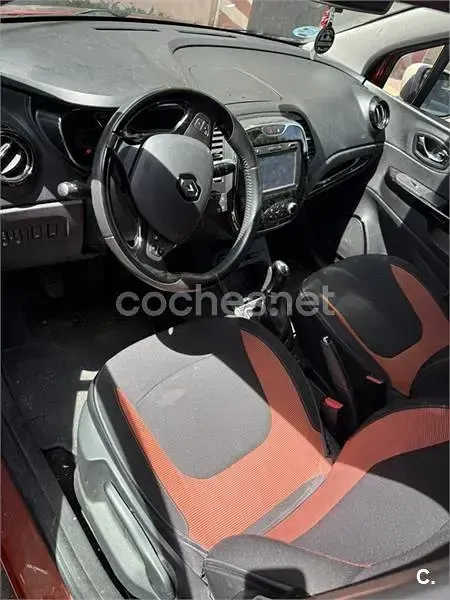 Usado Renault Captur 90 CV (66 kW) 2016 Naranja SUV