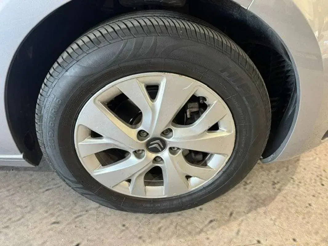 Usado Citroën C4 Feel 130 CV (95 kW) 2020 Gris / plata Berlina