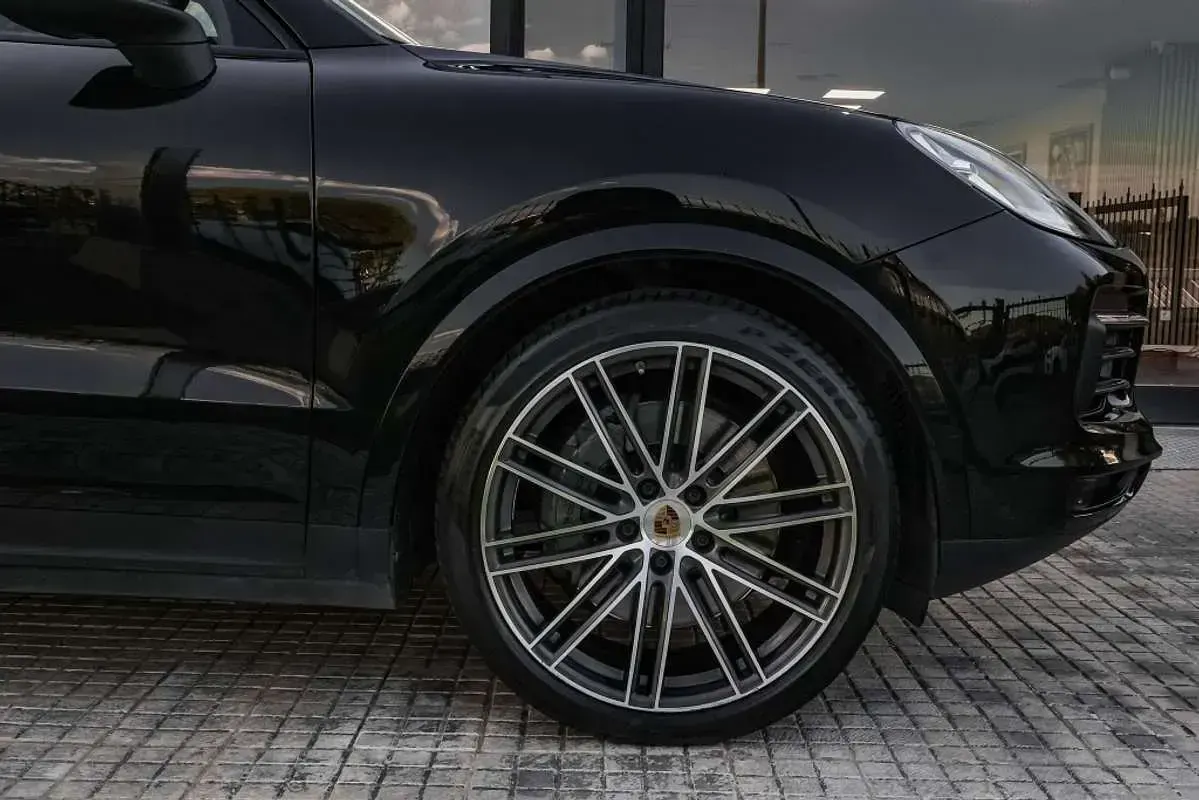 Usado Porsche Cayenne 441 CV (324 kW) 2023 Negro SUV