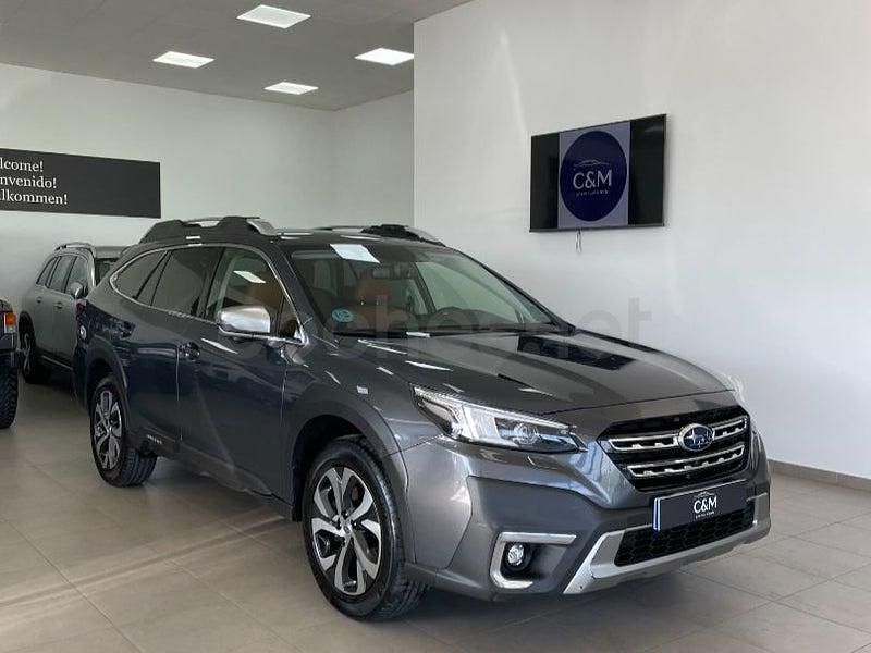 Usado Subaru Outback 169 CV (124 kW) 2021 Gris / plata Familiar