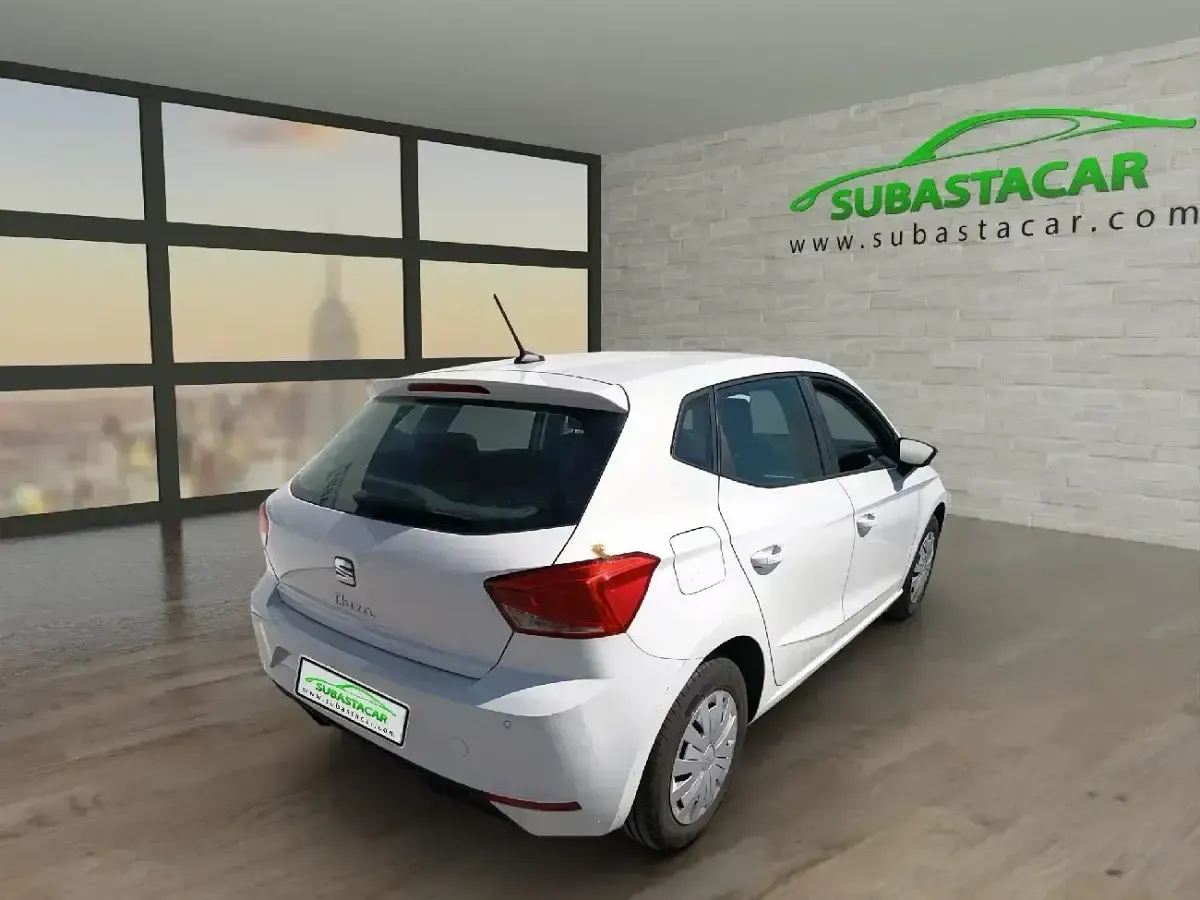 Usado Seat Ibiza Reference 80 CV (58 kW) 2022 Blanco Utilitario