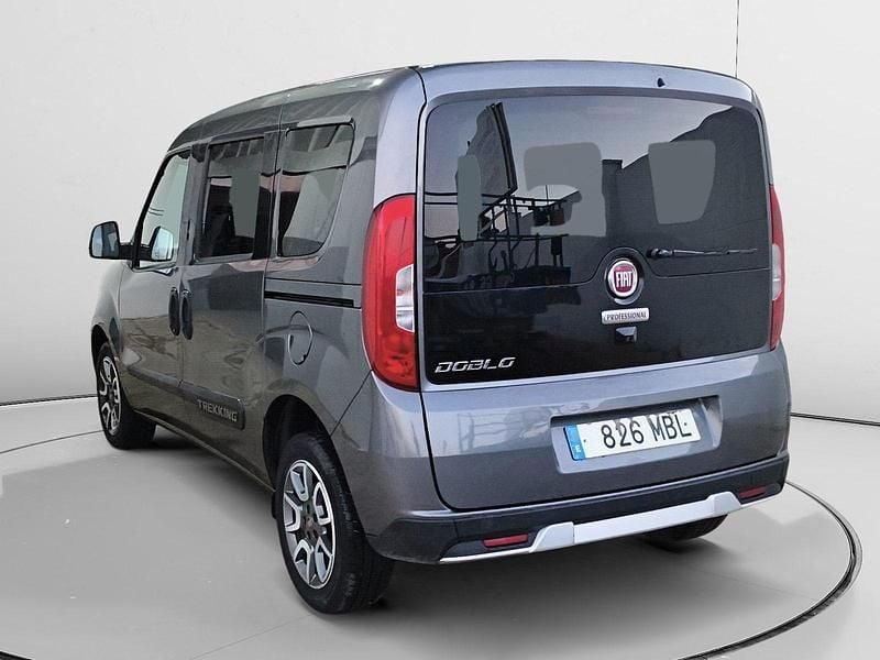Usado Fiat Doblò Trekking 120 CV (88 kW) 2022 Monovolumen