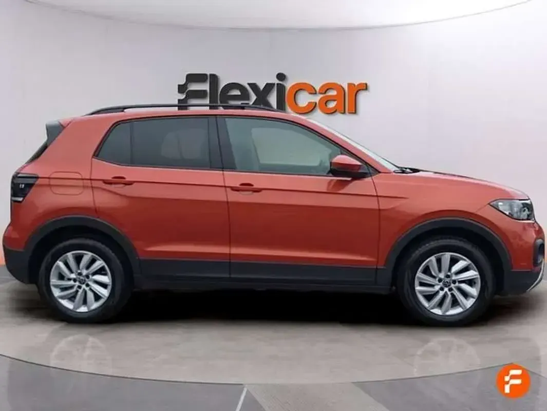 Usado VW T-Cross Advance 110 CV (80 kW) 2023 Naranja SUV