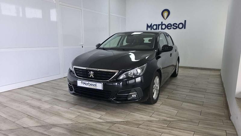 Usado Peugeot 308 Active 110 CV (80 kW) 2021 Negro Utilitario