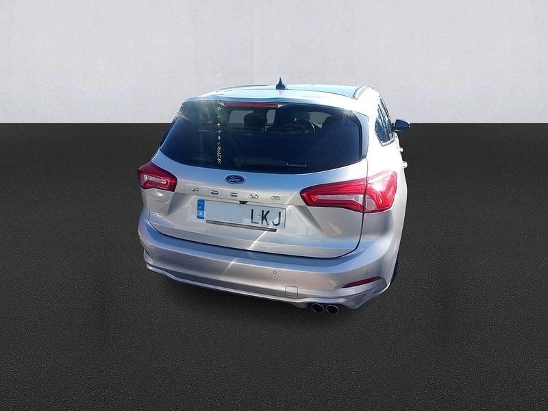 Usado Ford Focus ST-Line X 120 CV (88 kW) 2020 Gris Utilitario