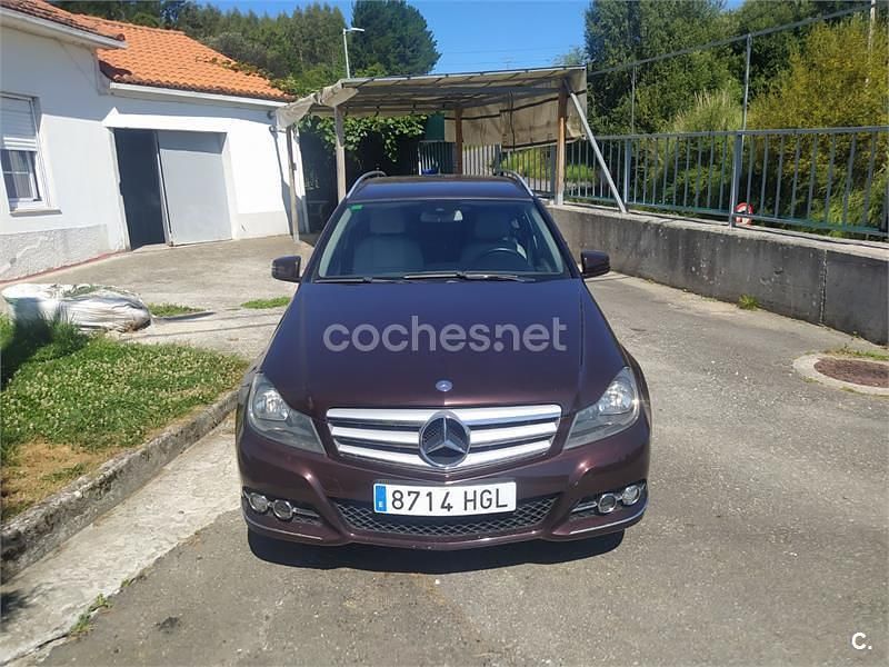 Usado Mercedes C200 Avantgarde 136 CV (100 kW) 2011 Marrón Familiar