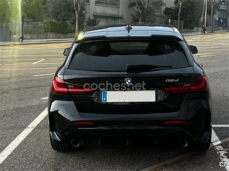 Usado BMW 118 150 CV (110 kW) 2021 Negro Utilitario