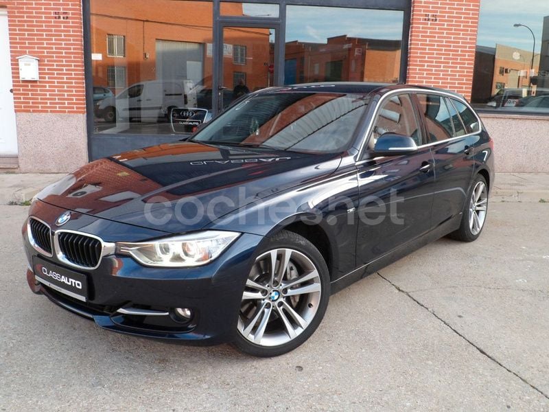 Usado BMW 335 Sport Line 313 CV (230 kW) 2014 Azul Familiar