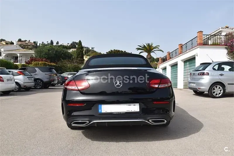 Usado Mercedes C220 194 CV (142 kW) 2018 Negro Descapotable