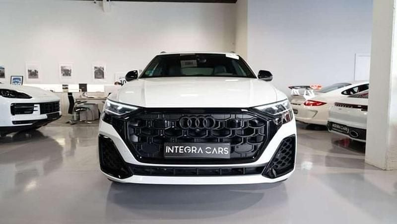 Usado Audi Q8 Premium 290 CV (213 kW) 2024 Blanco SUV