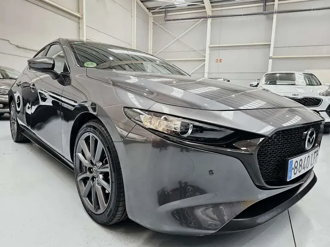 Usado Mazda 3 116 CV (85 kW) 2020 Gris Utilitario