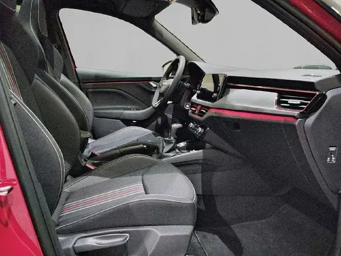 Usado Skoda Kamiq Monte Carlo 115 CV (84 kW) 2025 Rojo SUV