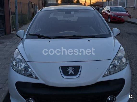 Usado Peugeot 207 Sport 90 CV (66 kW) 2008 Blanco Berlina