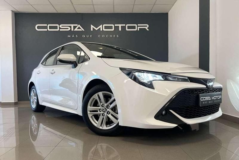 Usado Toyota Corolla Active 122 CV (89 kW) 2021 Blanco Utilitario