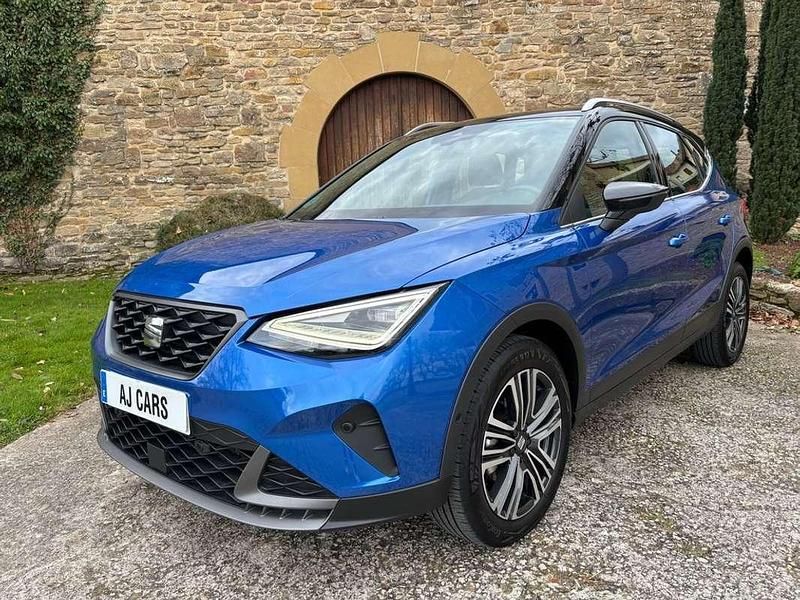 Usado Seat Arona FR 116 CV (85 kW) 2025 Azul SUV
