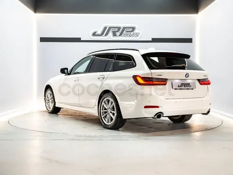 Usado BMW 320e 190 CV (139 kW) 2024 Blanco Familiar