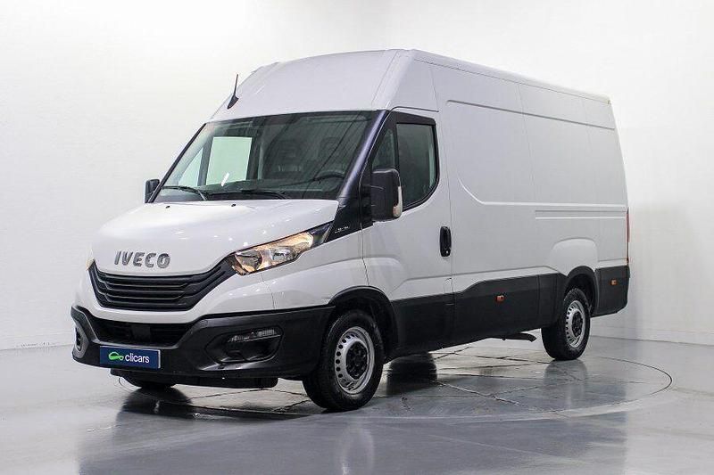 Blanco Usado 2023 Iveco Daily Van | 23.190 € (Super precio) - Imagen 1/4