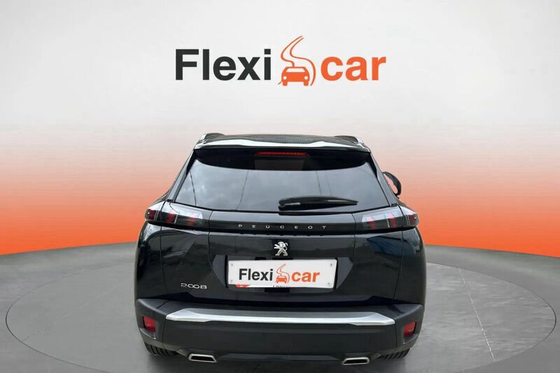 Usado Peugeot 2008 Allure 131 CV (96 kW) 2023 Gris SUV