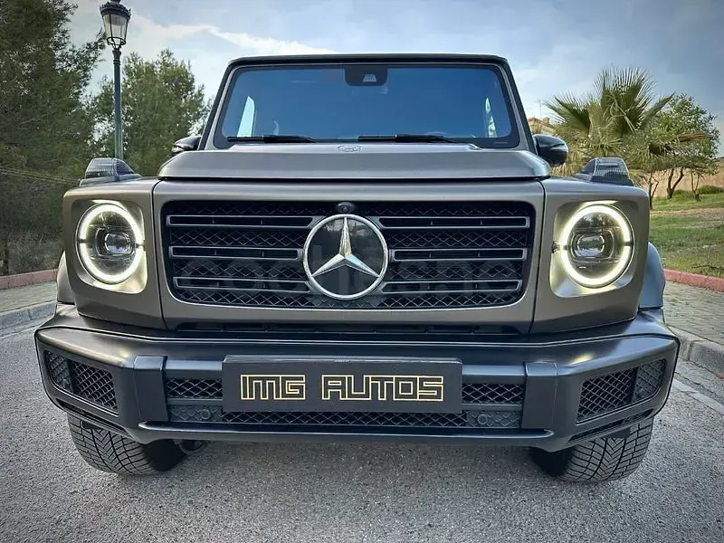 Usado Mercedes G400 330 CV (242 kW) 2020 Gris / plata SUV