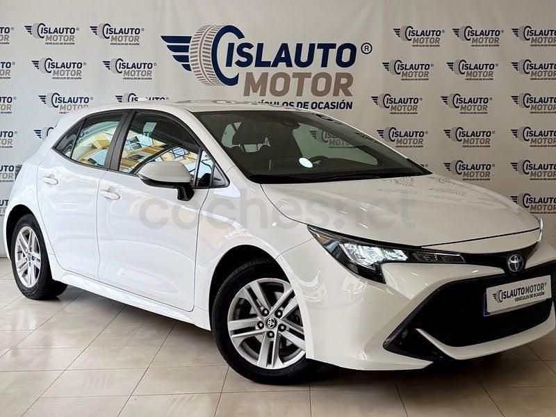 Usado Toyota Corolla Active 122 CV (89 kW) 2021 Blanco Berlina