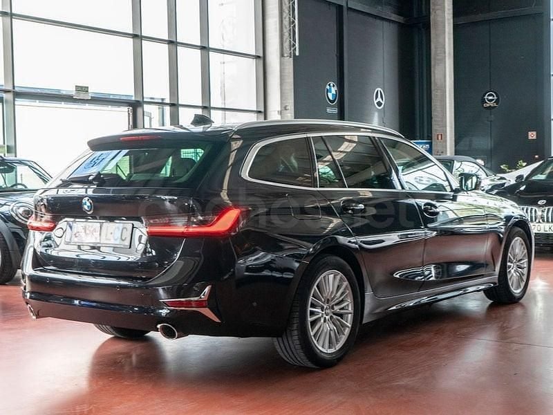 Usado BMW 320 Luxury Line 190 CV (139 kW) 2019 Negro Familiar