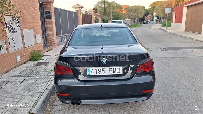 Usado BMW 530 Comfort Edition 193 CV (141 kW) 2004 Negro Berlina